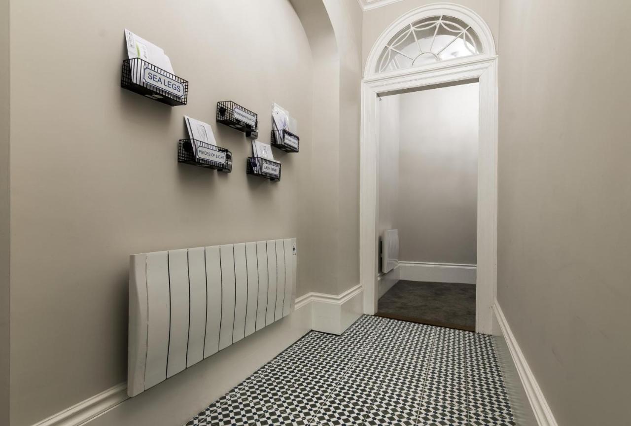 Fisherman'S Catch - Two Bedroom Luxury Apartment - Tenby Bagian luar foto